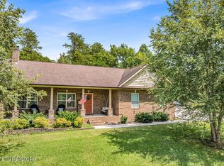 7678 Dunsmore Ln, Corryton, TN 37721