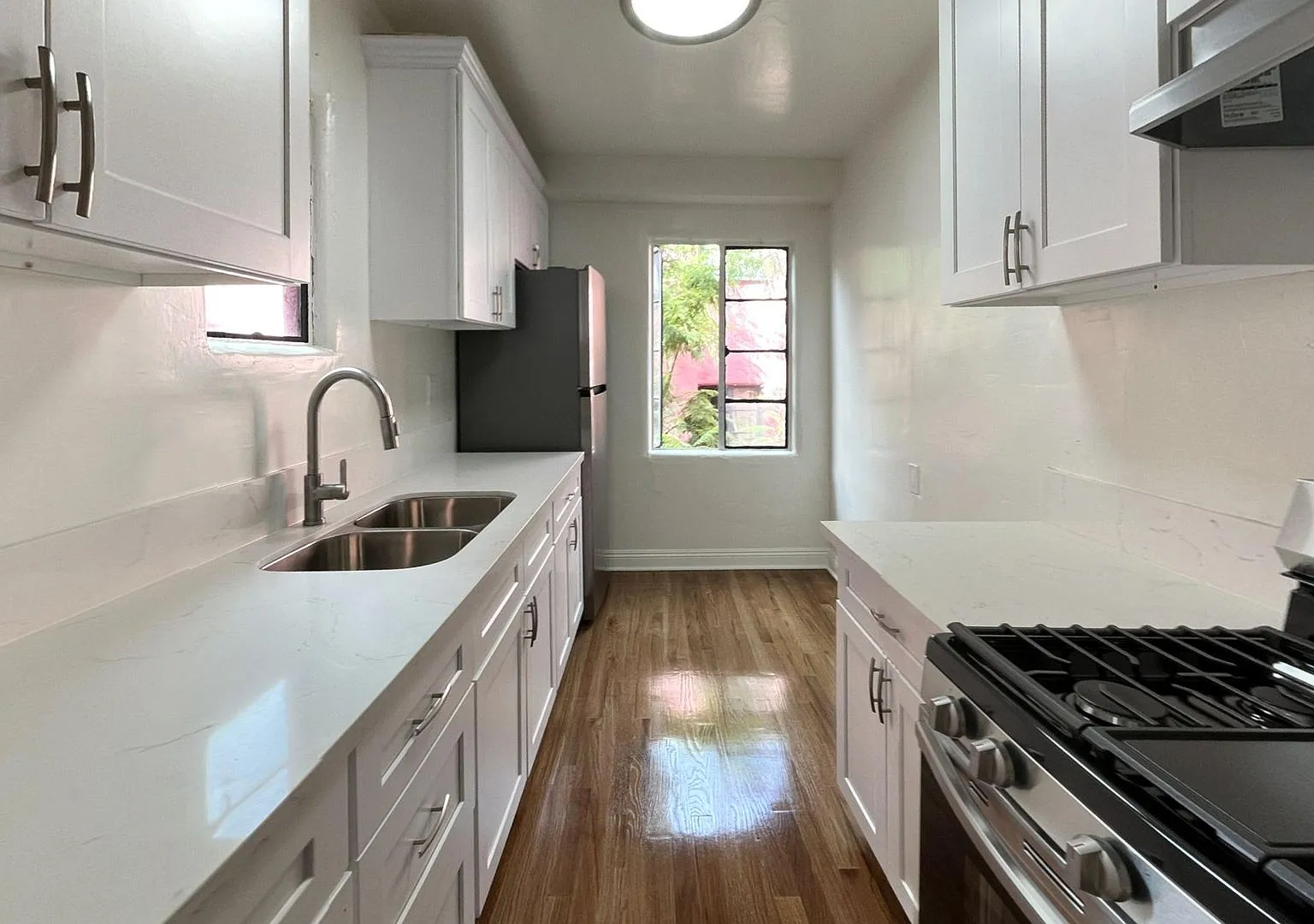 Big Momma Court Apts — Photo 3