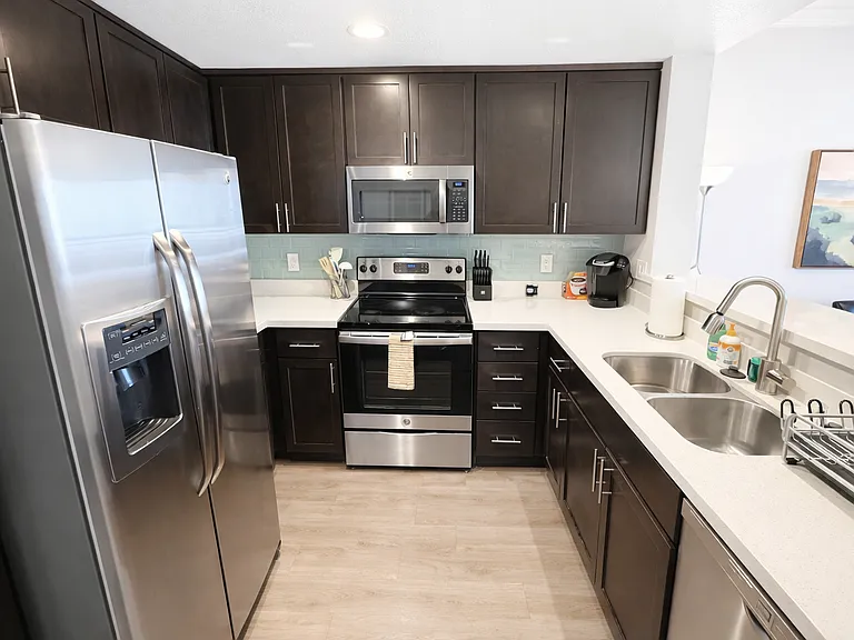 10740 Wilshire Blvd #609 — Photo 5