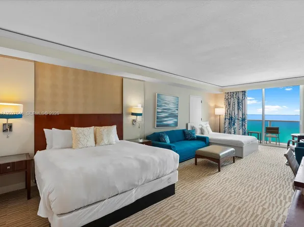 18001 Collins Ave #2511, North Miami Beach, FL 33160