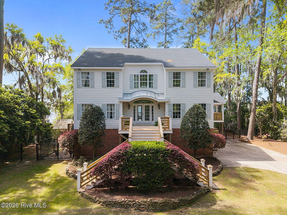 1st image of 127 Riverview Drive