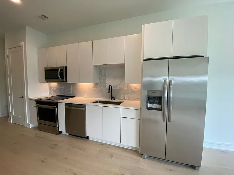 1125 10th Ave N #508 — Photo 8