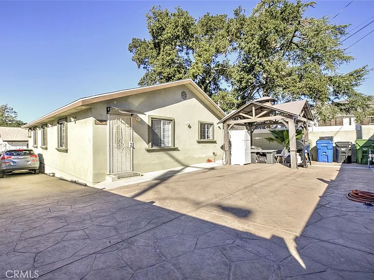 10531 Greenburn Ave — Photo 2