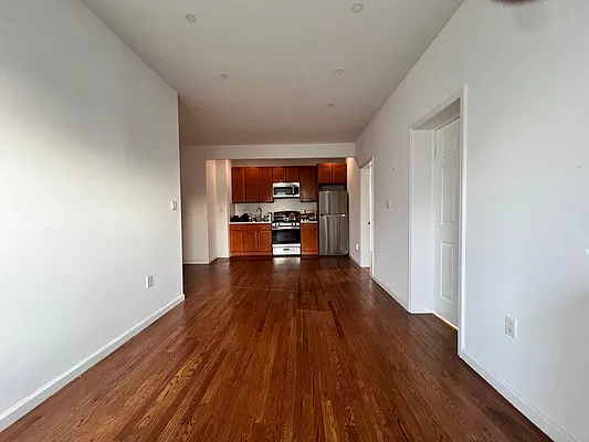 Rented by Friedman Mayer, LREB | media 13