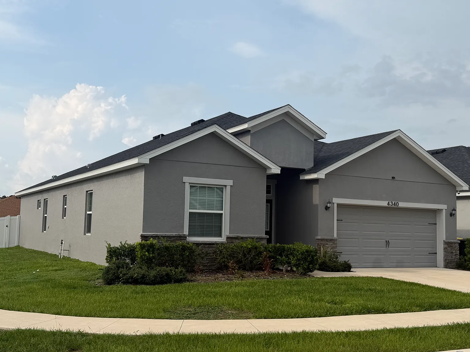4 bed, 2.5 bath, 2062 sqft, $2,450 — Photo 1