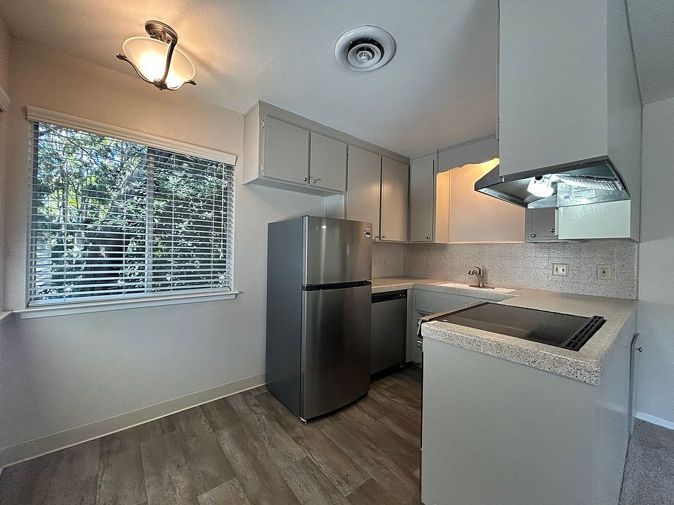1st image of 2316 Capitol Ave #7