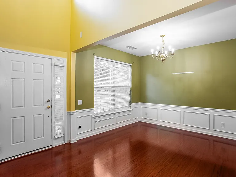 10313 Scotch Pine Cir — Photo 5