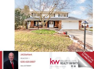 5S630 Bluff Ln, Naperville, IL 60540