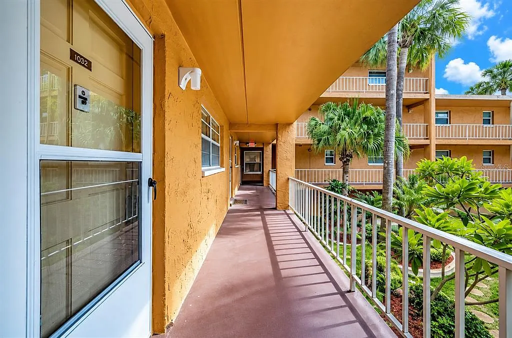 1 bed, 1.0 bath, 747 sqft, $2,000 — Photo 3