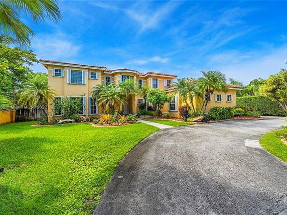 3rd image of 16780 SW 83rd Ct