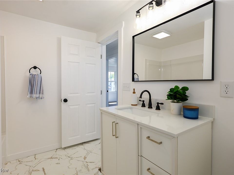 407 Murray Ave, Minerva, OH 44657 | Zillow