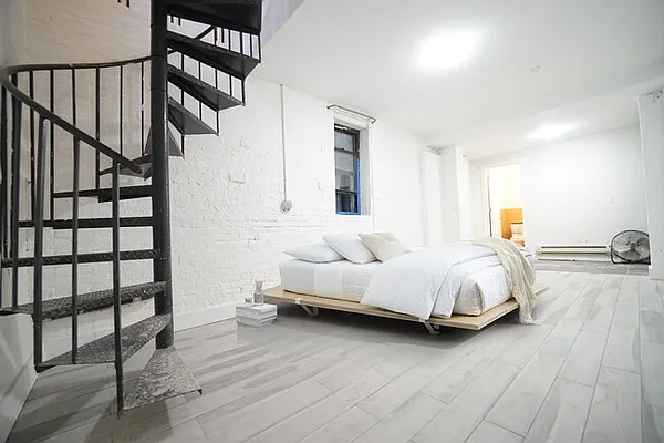 Rented by City Vista Inc | media 49