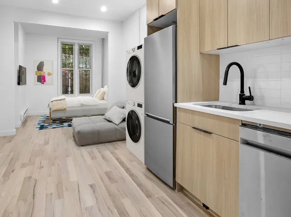 222 East 95th Street image 1 of 7