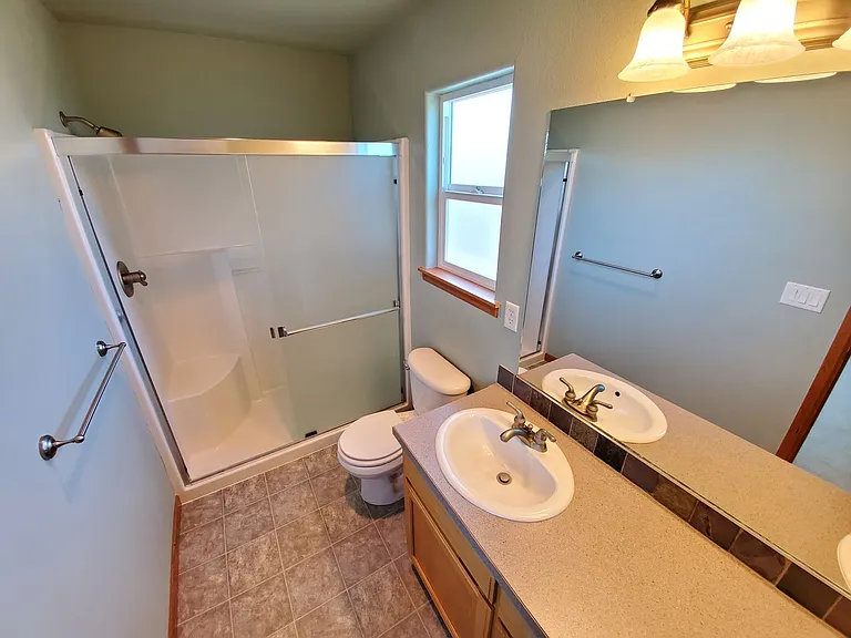 3800 Ryunkin St SE — Photo 8
