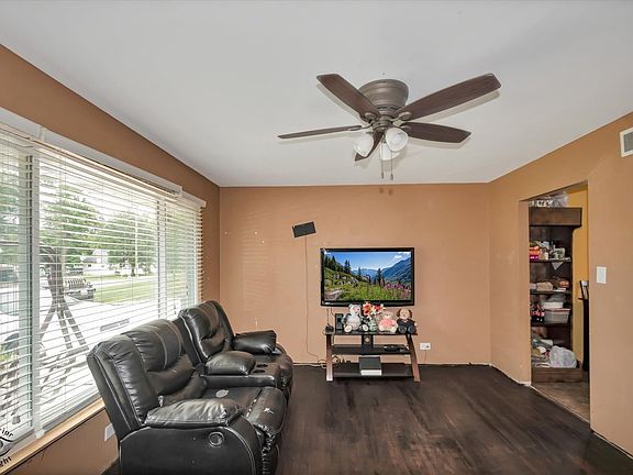 5th image of 5115 158th St