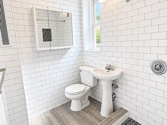 5th image of 3300 Netherland Ave #1J