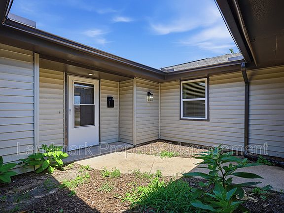 5th image of 4351 Altamesa Blvd