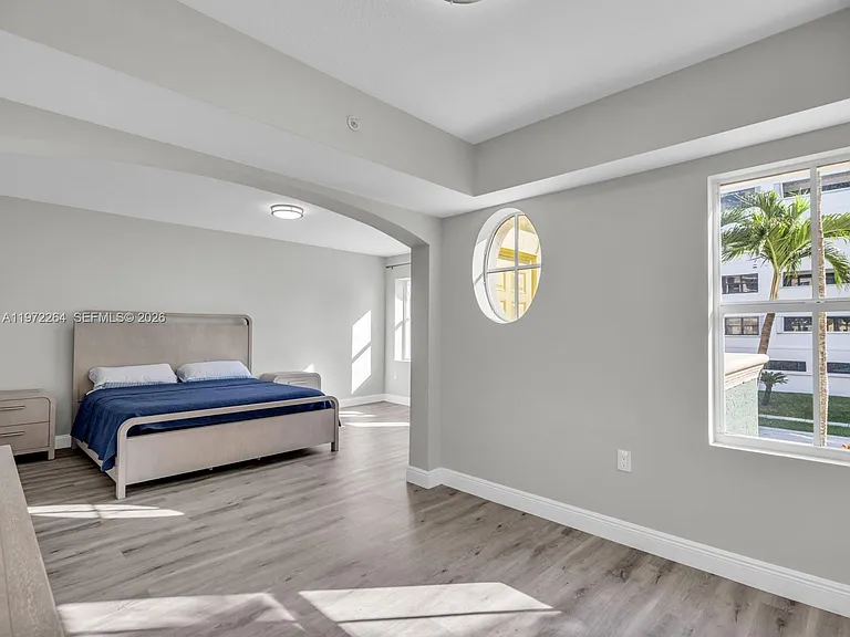 2051 SE 3rd St #Townhouse 11 — Photo 36
