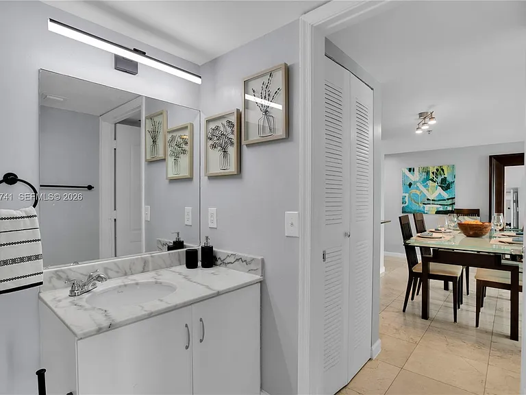 1200 Brickell Bay Dr #3515 — Photo 27