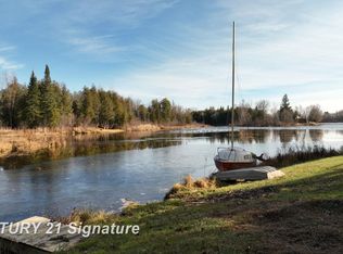 3444 Lakeshore Ln, Gladwin, MI 48624