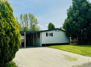 2708 Empire Dr, La Grande, OR 97850