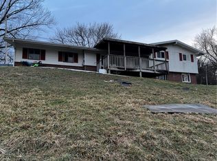 343 Vanderbilt Rd, Connellsville, PA 15425
