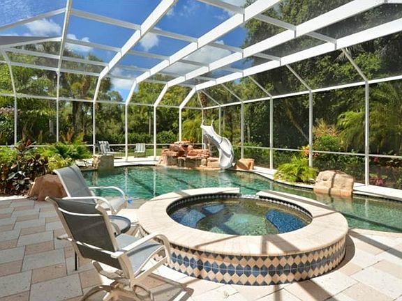 Huge Pool and Lanai