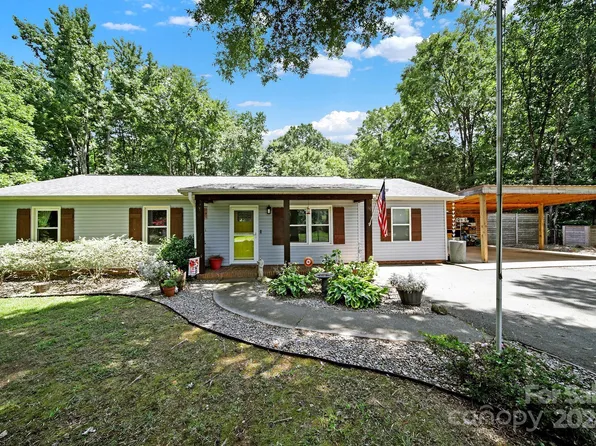 12325 Grier Pl, Matthews, NC 28105