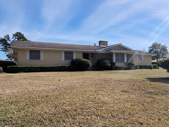 2nd image of 916 Hardin St