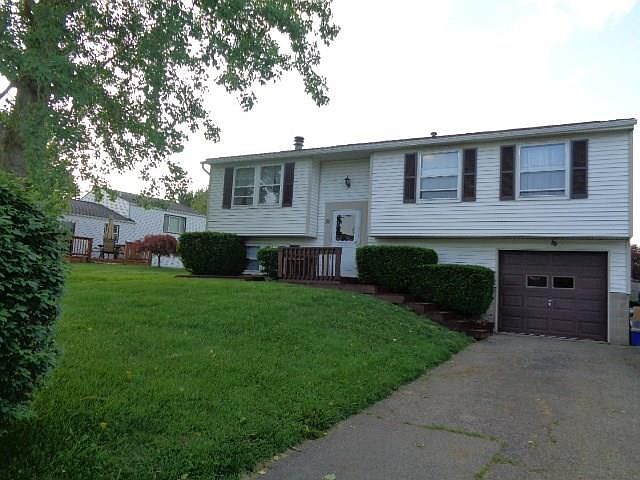 1st image of 51 Greenridge Cres