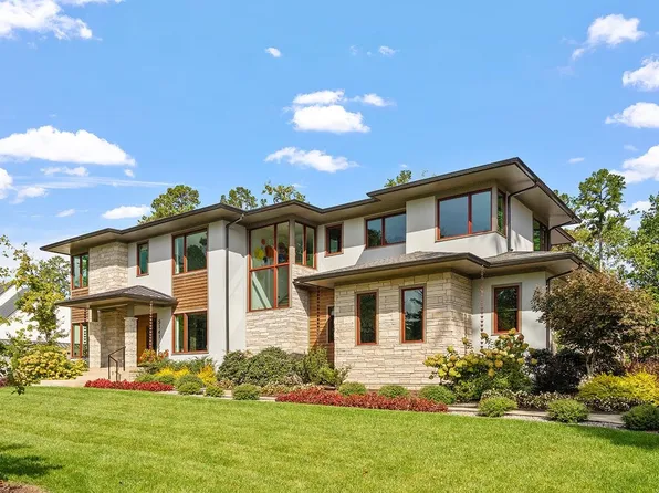 5141 Avalaire Oaks Dr, Raleigh, NC 27614