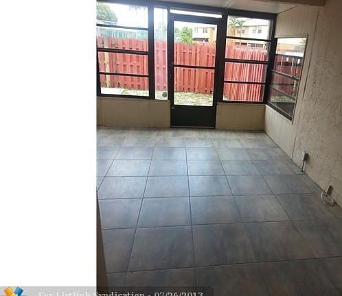 5th image of 307 NW 106th Ter