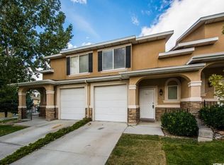 634 W Hidden Bluff Cv, Sandy, UT 84070