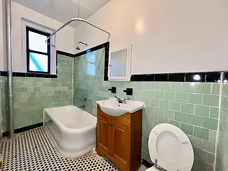 Rented by Astorian Realty Group LLC