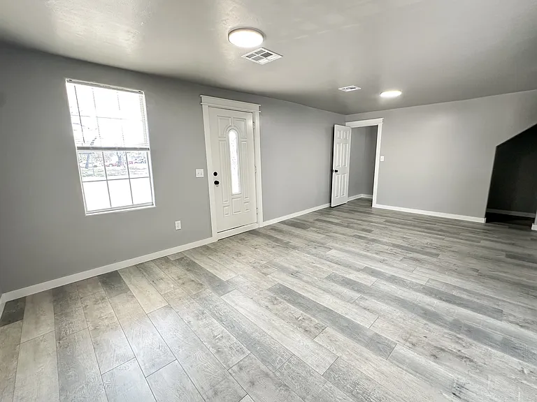 1717 NW Smith Ave — Photo 6