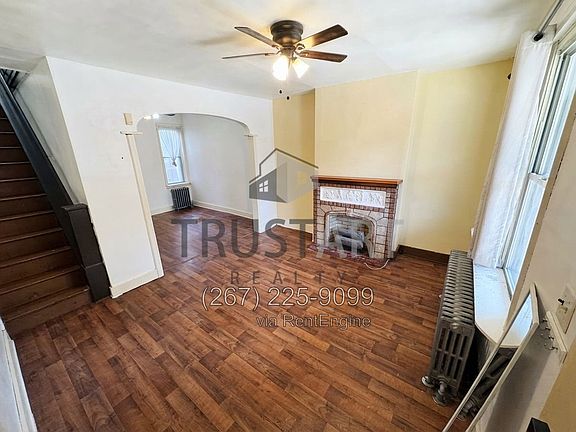 4th image of 4747 N Mascher St