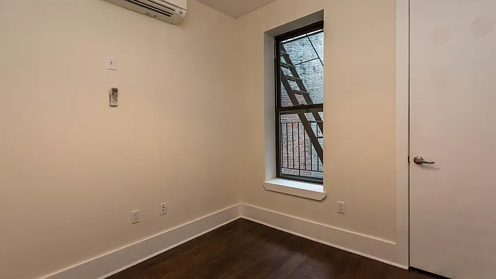 Rented by Nooklyn NYC LLC | media 40
