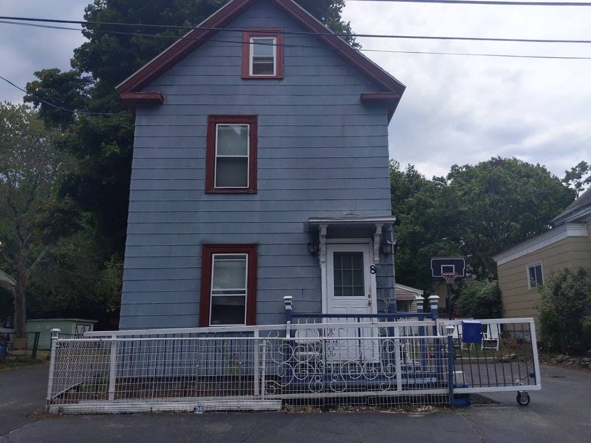 8 Atkinson St, Lawrence, MA 01843 | Zillow