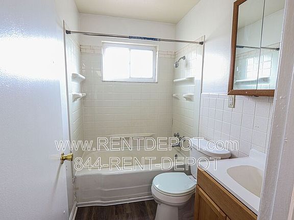 4th image of 2807 Ravenswood Dr