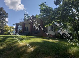 35 Wamboldt Ave, Asheville, NC 28806