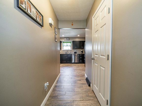 4th image of 320 McMillen Dr