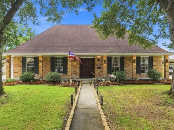 932 Christana Pl, Gretna, LA 70056