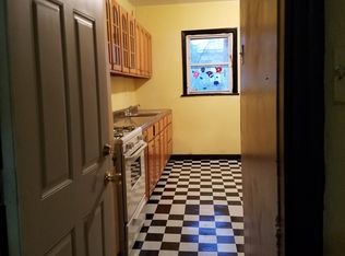 26 Rose Ave, Jersey City, NJ 07305