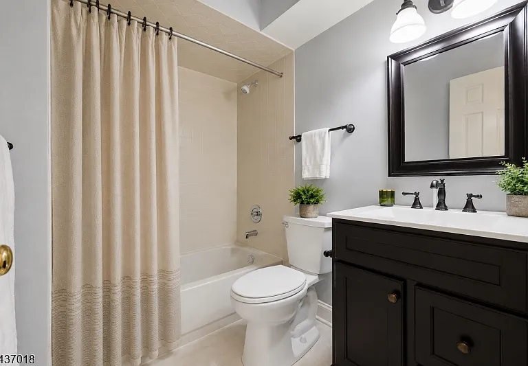 130 Smithfield Ct — Photo 16