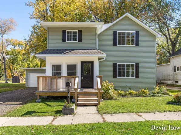 180 Loomis St, Sparta, MI 49345