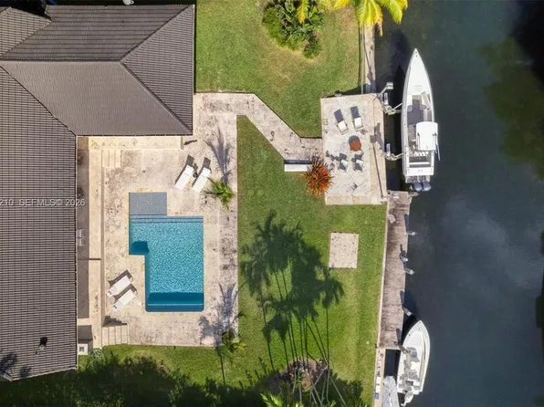 7155 Los Pinos Blvd, Coral Gables, FL 33143