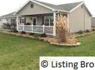 5351 Rhodelia Rd, Payneville, KY 40157