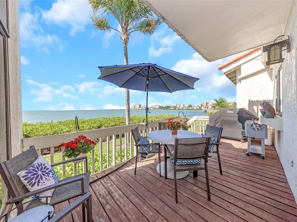 5650 Escondida Blvd S, Saint Petersburg, FL 33715