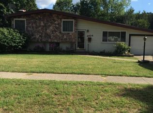 2104 Cypress St SW, Wyoming, MI 49519