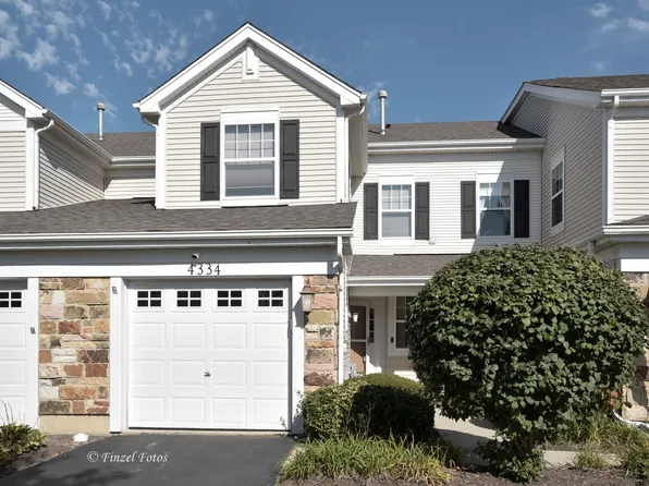 4334 Shooting Star Dr, Island Lake, IL 60042